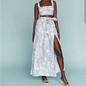Reformation white and blue floral set never worn